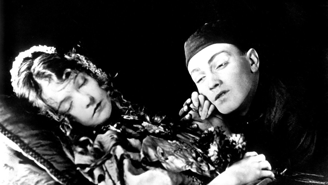 Broken Blossoms (1919) still