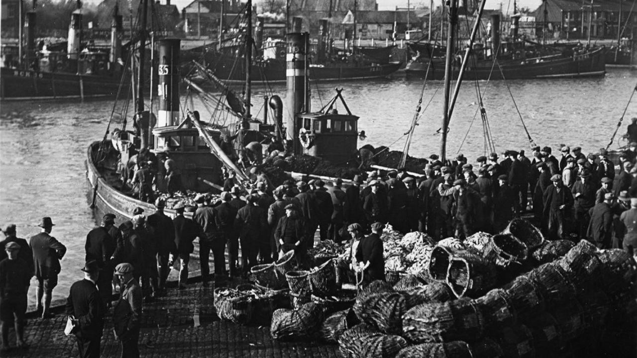 Drifters (1929) still