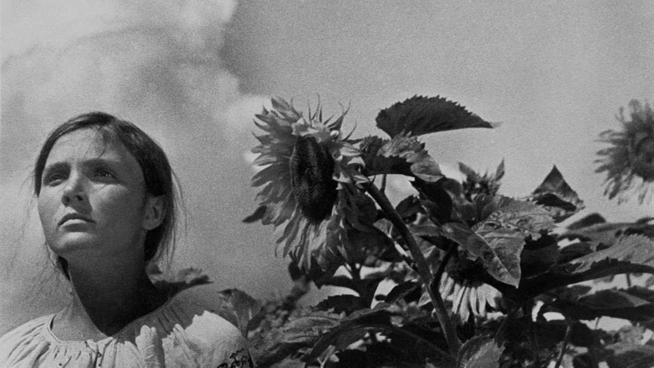 Earth (1930) still